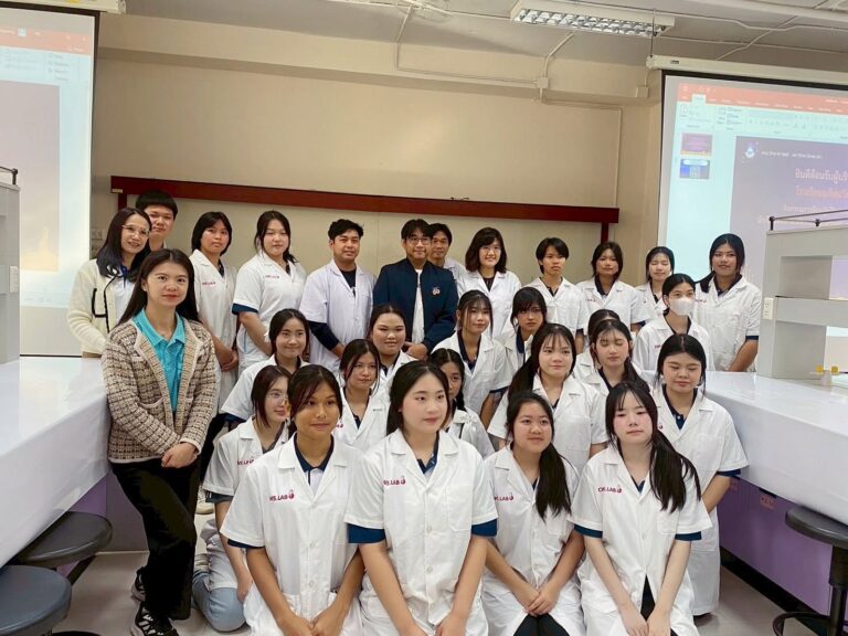 พัฒนาศักยภาพผู้เรียนสู่ความเป็นเลิศทางวิทยาศาสตร์ โดยนำคณะนักเรียนชั้นมัธยมศึกษาปีที่ 4/1